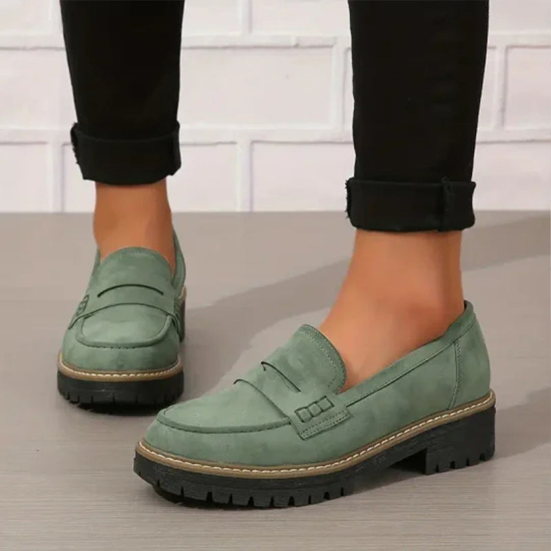 SoliStride™ — Walk Pain-Free in Vibrant Style That Commands Attention