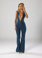 VelaCharm™ — Turn Every Glance into a Bold, Heartfelt Statement