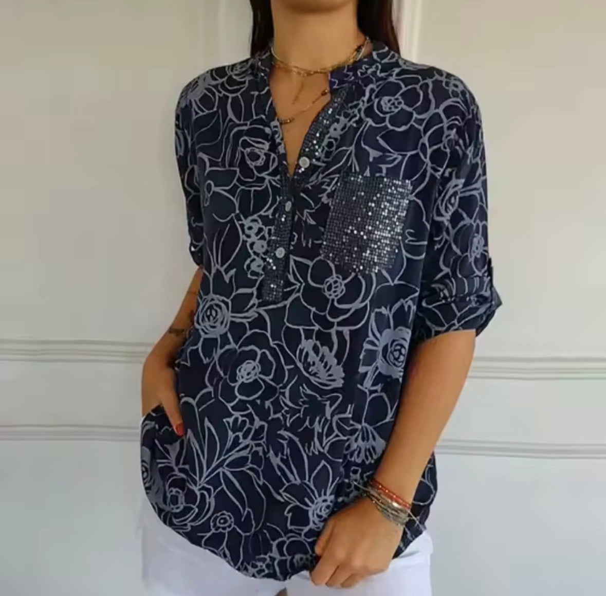 LioraMist™ — Wear Lightness, Radiate Confidence All Day Long
