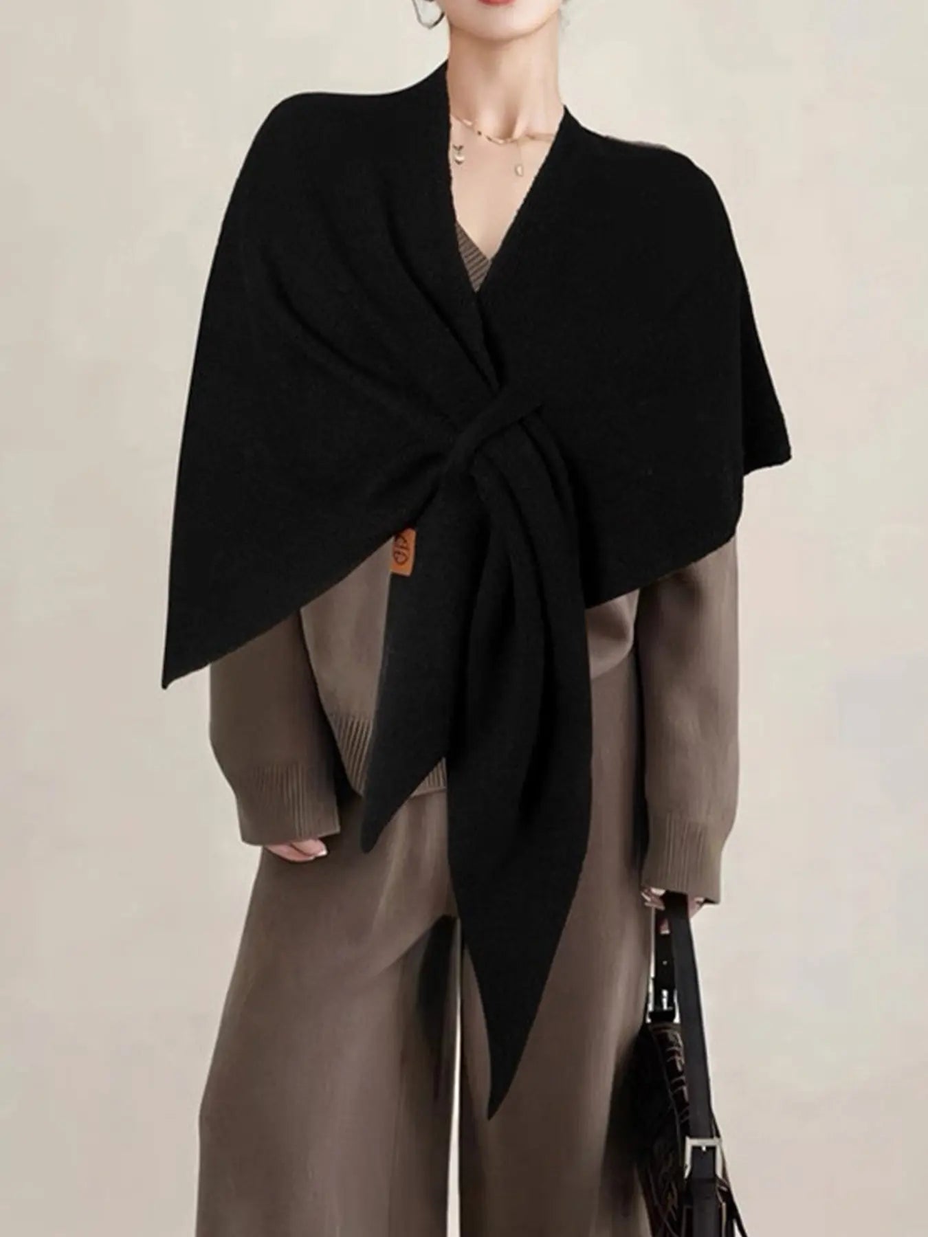 Silkora™ Shawl — Wrap Yourself in Featherlight Softness That Elevates Every Moment
