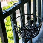 Lumecrest™ — Make Your Plants the Center of Attention Without the Hassle