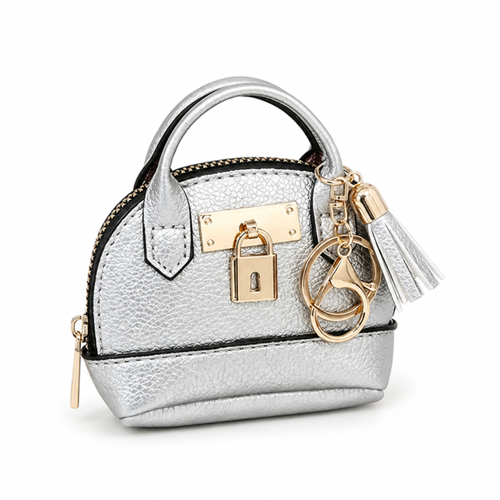 ShellAura™ — Carry Your Essentials in Effortless Style and Confidence