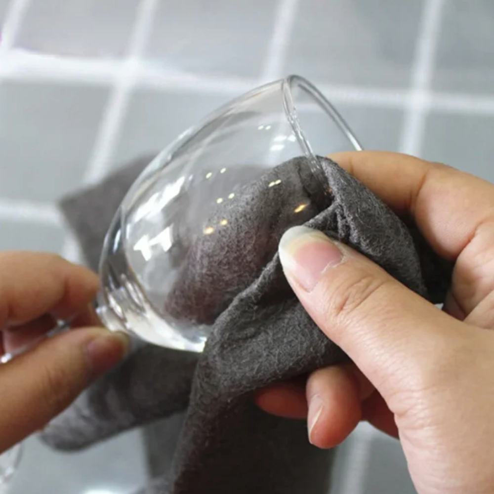 LumeaWave™ — Wipe Away Dirt Instantly for a Sparkling, Chemical-Free Home