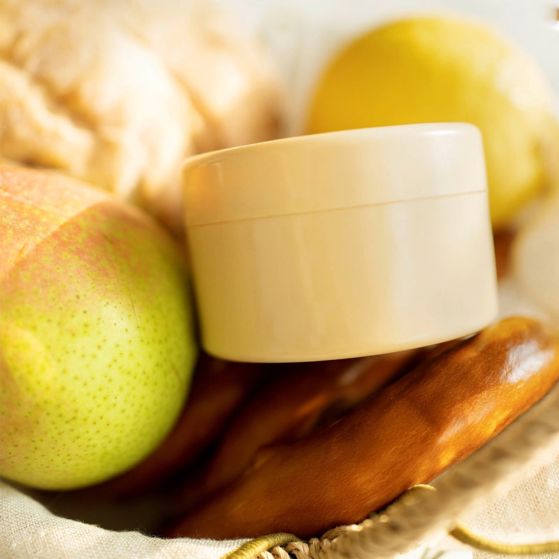 BloomVault™ — Effortless Elegance That Keeps Your Flowers Fresh and Flawless All Day