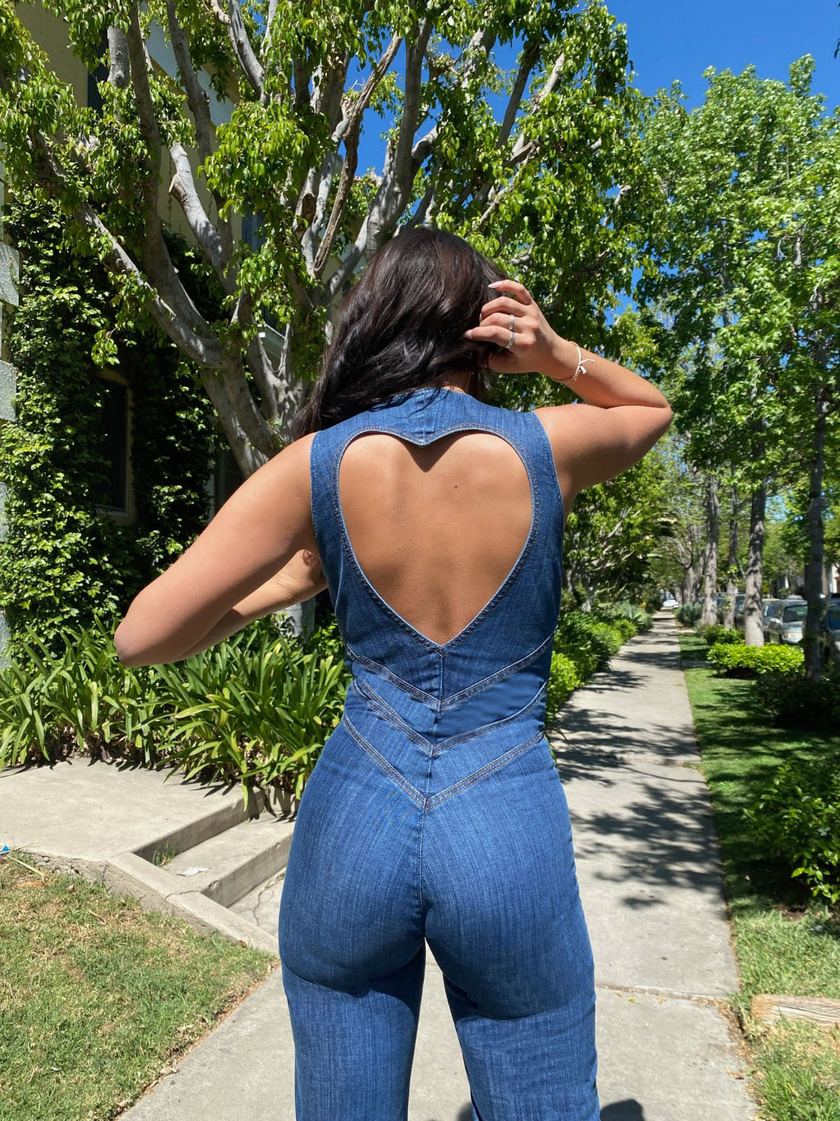 VelaCharm™ — Turn Every Glance into a Bold, Heartfelt Statement