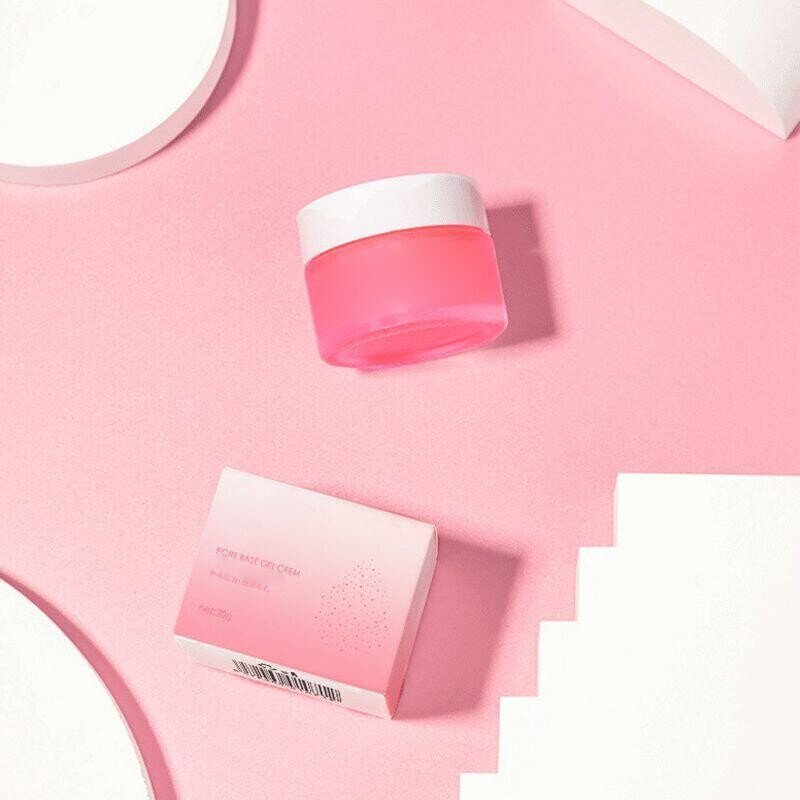 Pure Radiance™ — Instantly Blur Pores and Glow with Youthful Confidence