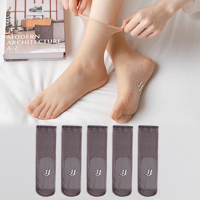 SilkTrace™ Invisible Socks — Feel Confident and Fresh with Every Step
