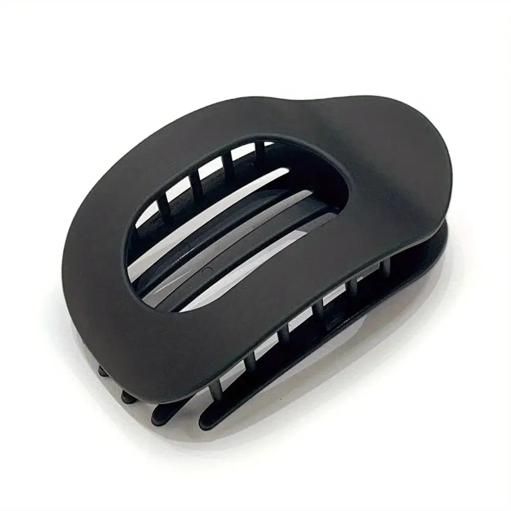TressaClasp™ — Command Attention with All-Day Strength and Stylish Edge