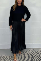 VeloraLuxe™ — Slip Into All-Day Confidence and Cozy Elegance