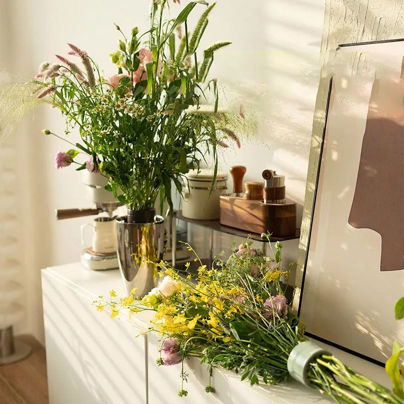 BloomVault™ — Effortless Elegance That Keeps Your Flowers Fresh and Flawless All Day