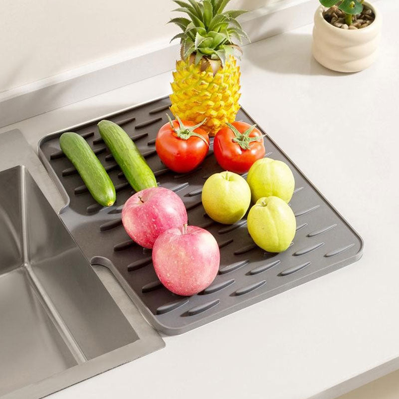 SilkDrain™ Silicone Drying Mat — Fast, Safe, Spotless Dishes with Zero Mess