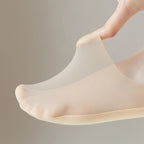 VeilStep™ Socks — Enjoy Barefoot Comfort with Unshakable Grip All Day Long