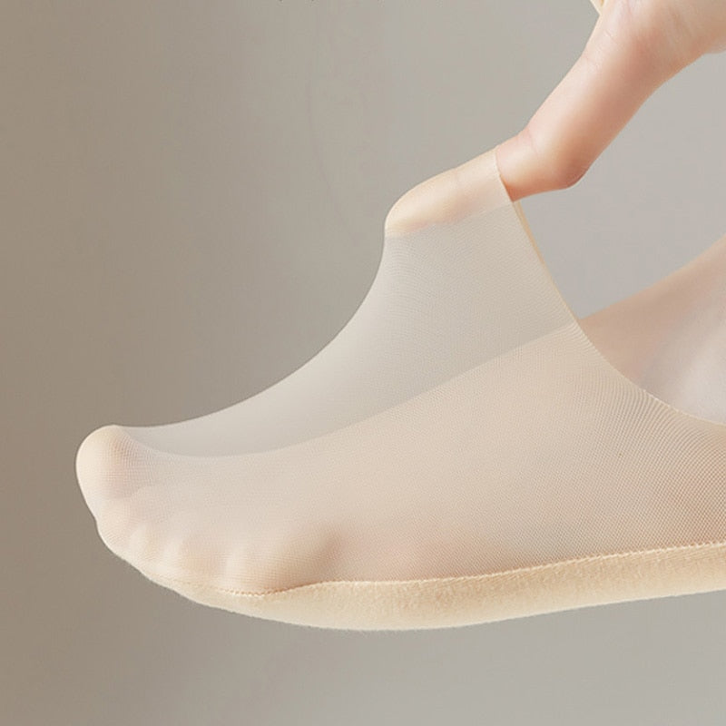 VeilStep™ Socks — Enjoy Barefoot Comfort with Unshakable Grip All Day Long