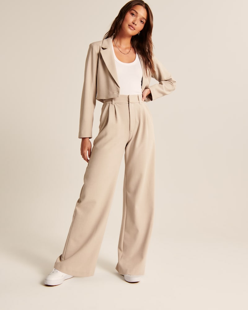 Wide Leg Tailored Pants™ — Unmatched Comfort That Celebrates Your Curves All Day Long