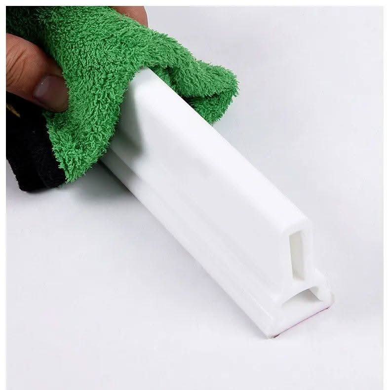 HydraSeal™ — Instantly Lock In Water and Keep Your Bathroom Safe and Spotless