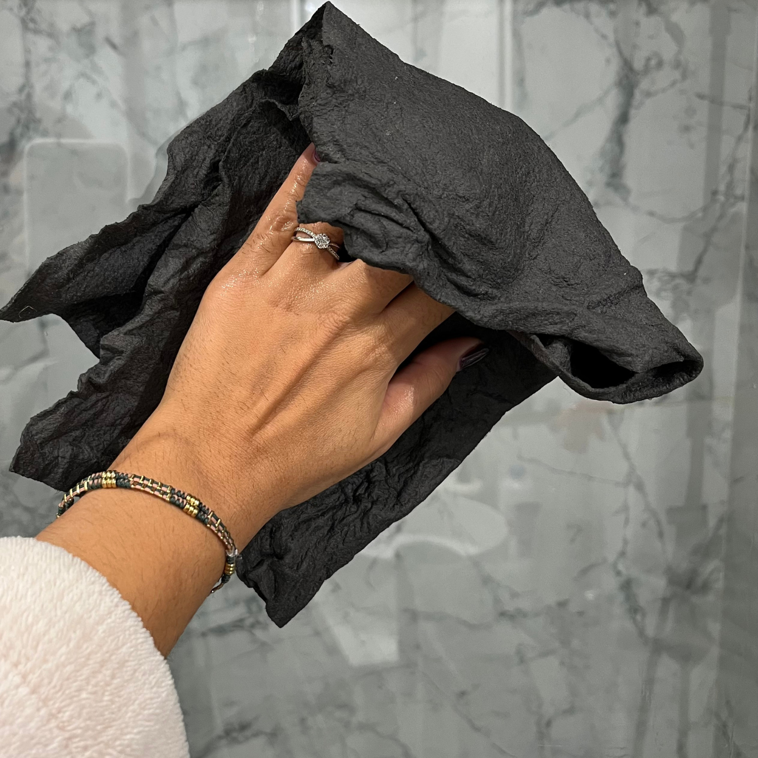 LumeaWave™ — Wipe Away Dirt Instantly for a Sparkling, Chemical-Free Home