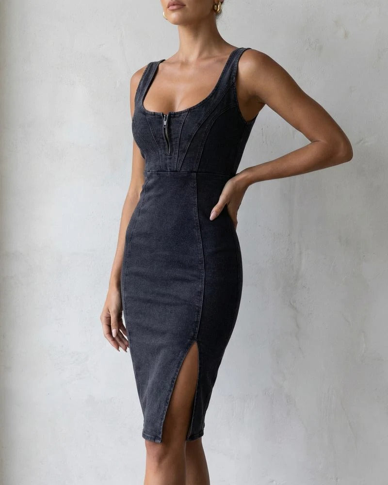 RamiraWave™ — Shape Your Confidence with a Perfect Fit That Turns Every Head